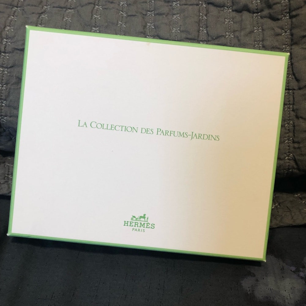 ❌SOLD❌ BNIB- Hermès garden set travel perfumes - Picture 2 of 3